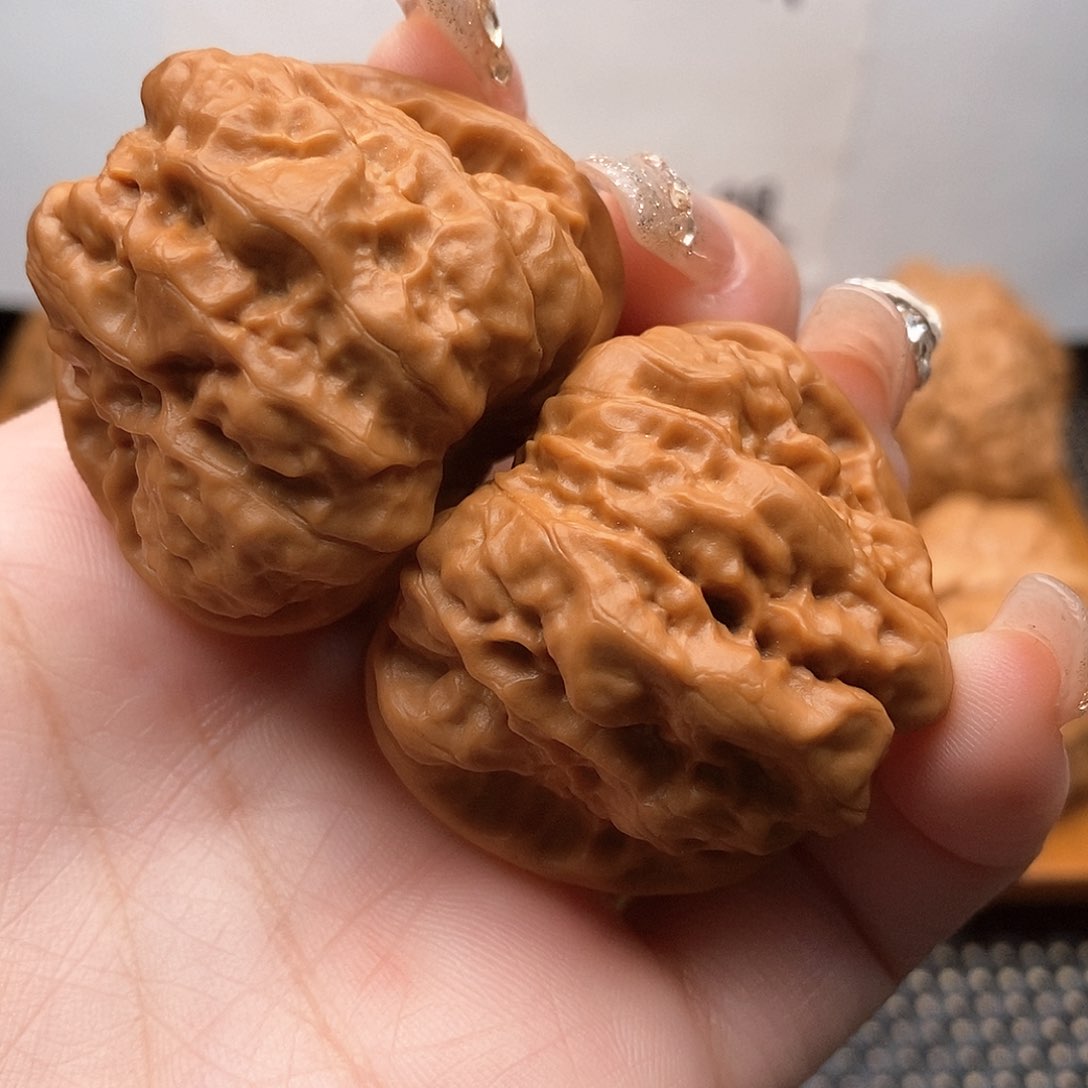 文玩核桃把件彦*边39左右