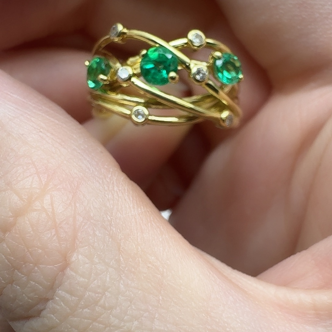 祖母绿戒指未镶嵌