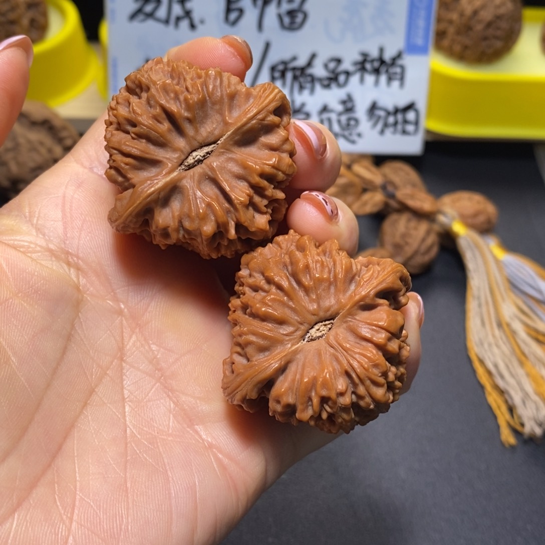 J***B核桃文玩核桃南疆有黄打底不退换