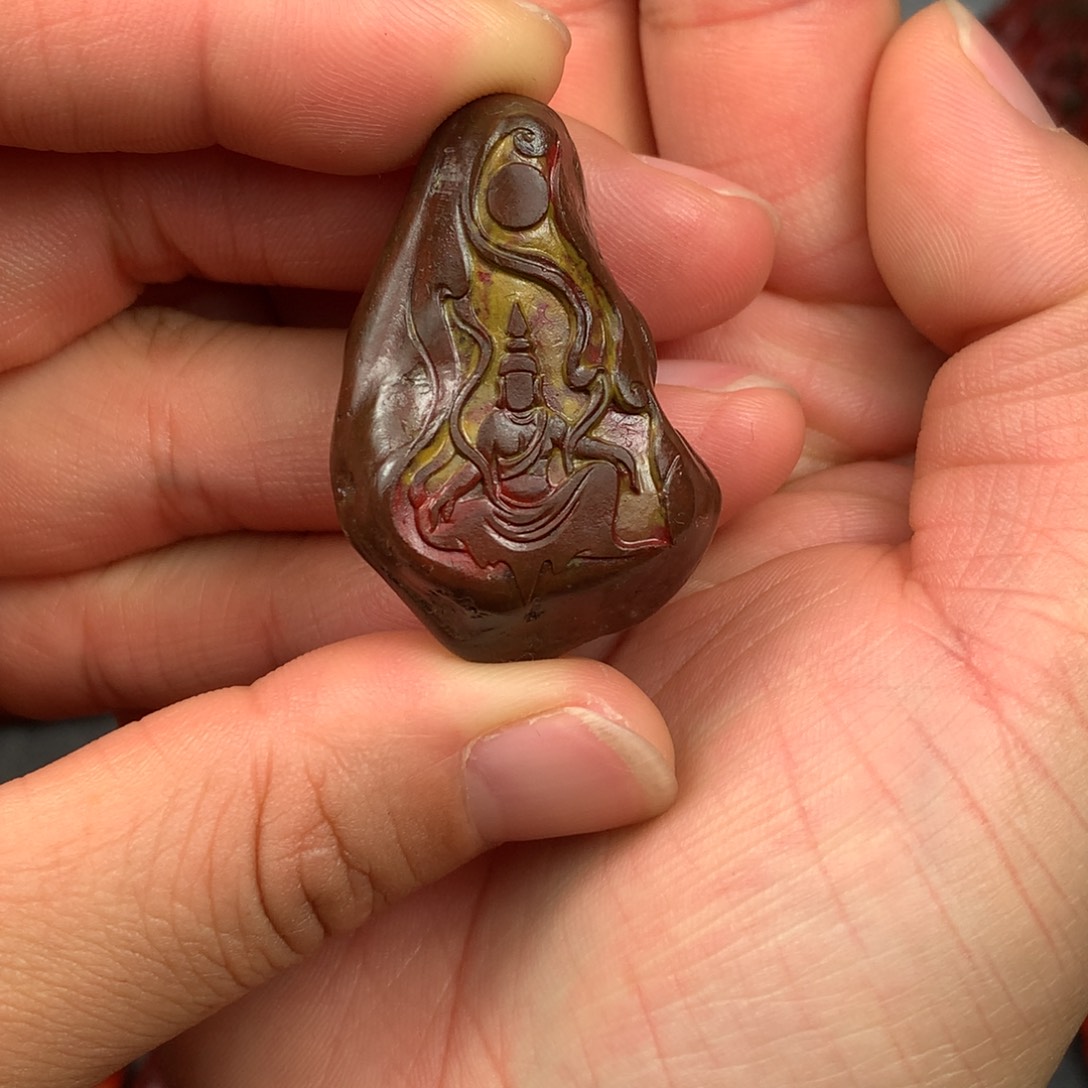 南红玛瑙合金颈饰