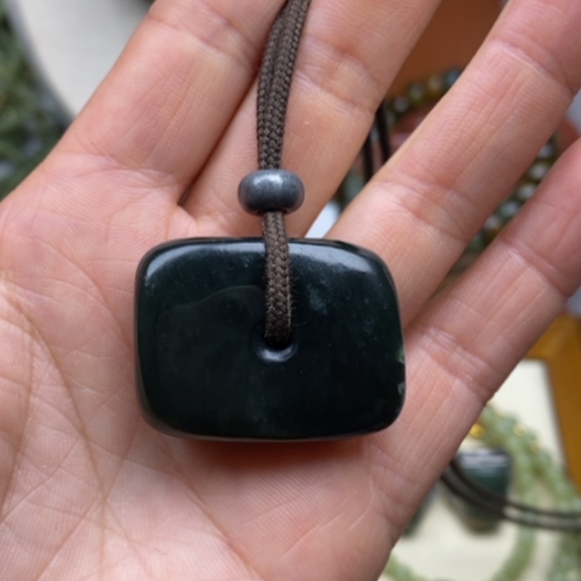 【闪购商品】未镶嵌岫岩河磨玉（透闪石质玉）挂件