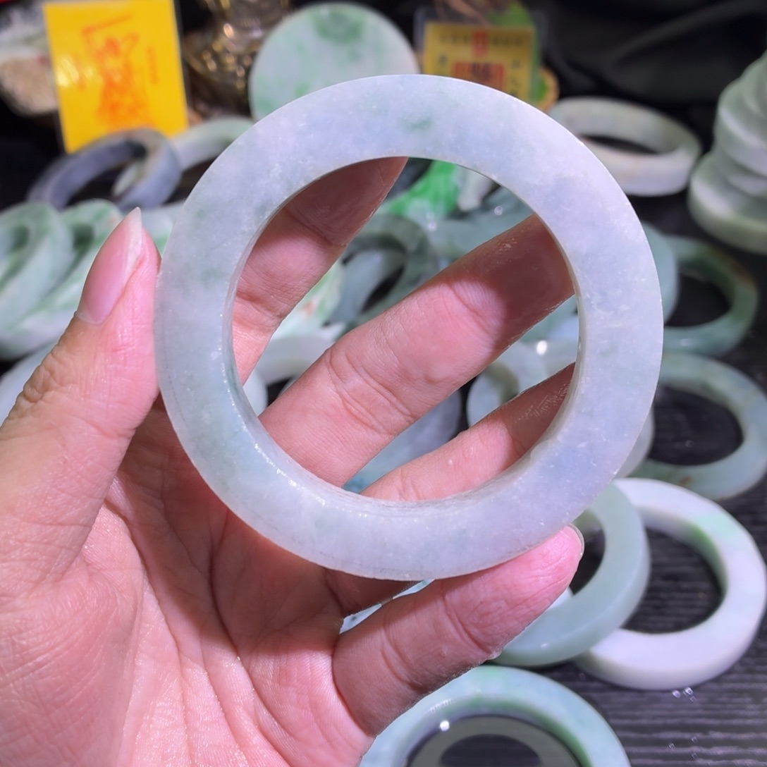 定制翡翠未镶嵌天然翡翠A货毛胚手镯定制