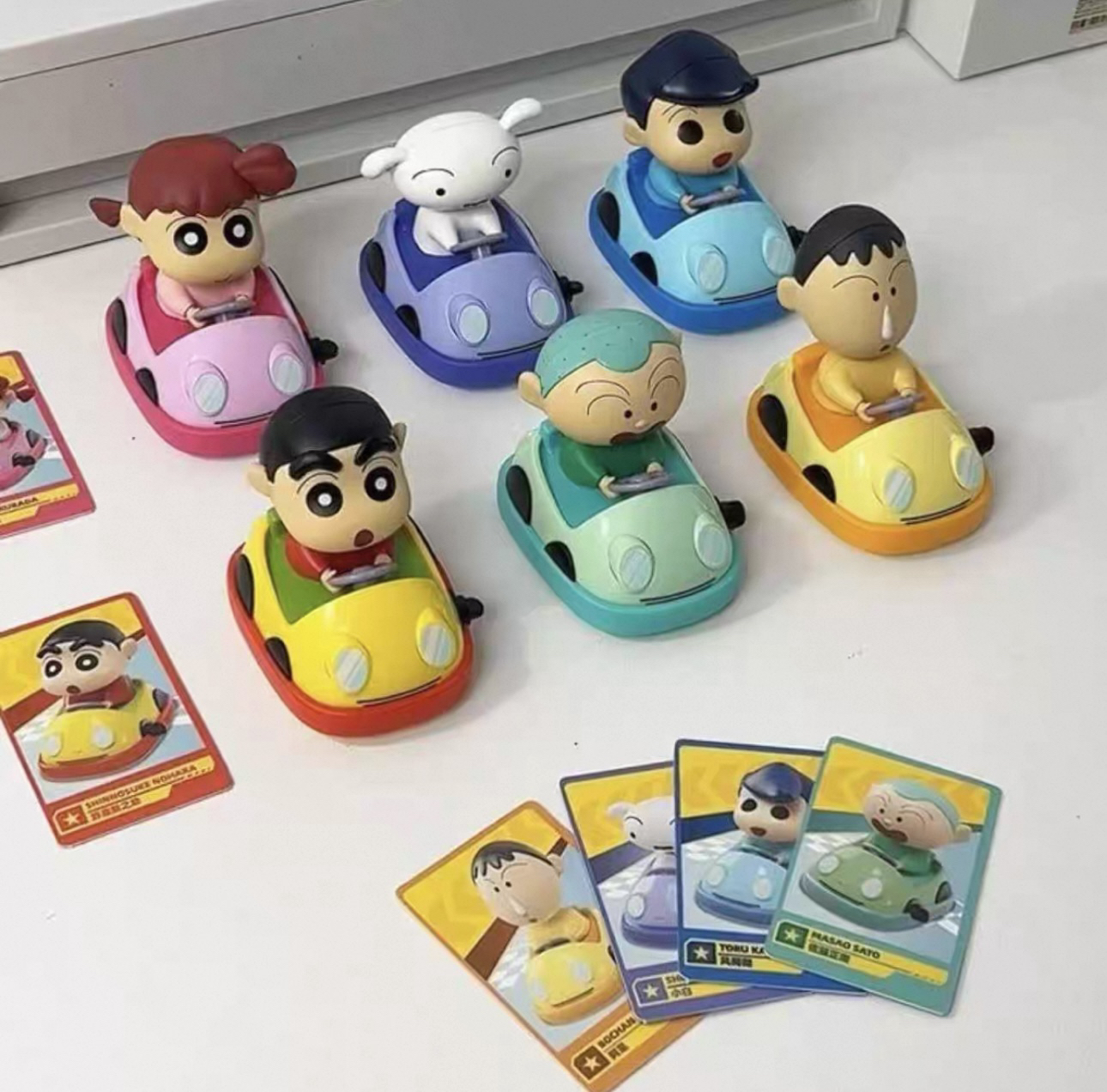 蜡笔小新玩动乐碰碰车潮玩生日礼物