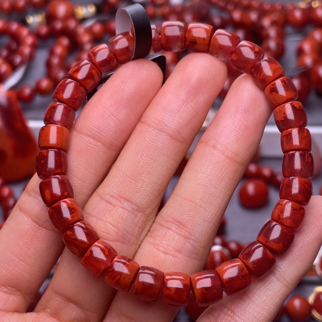 南红玛瑙未镶嵌其他天然原矿）7.5mm玫瑰红妖火焰直切手串