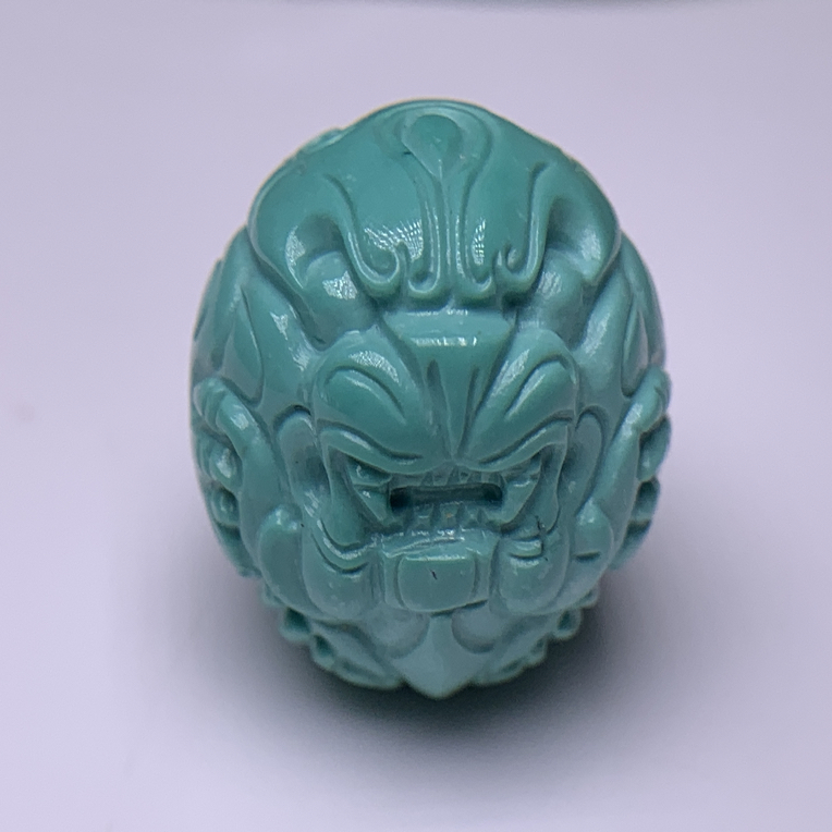（何姐绿松石）原矿瓷釉级玉化蓝绿料精雕兽珠，尺寸16.3mm重5.5g