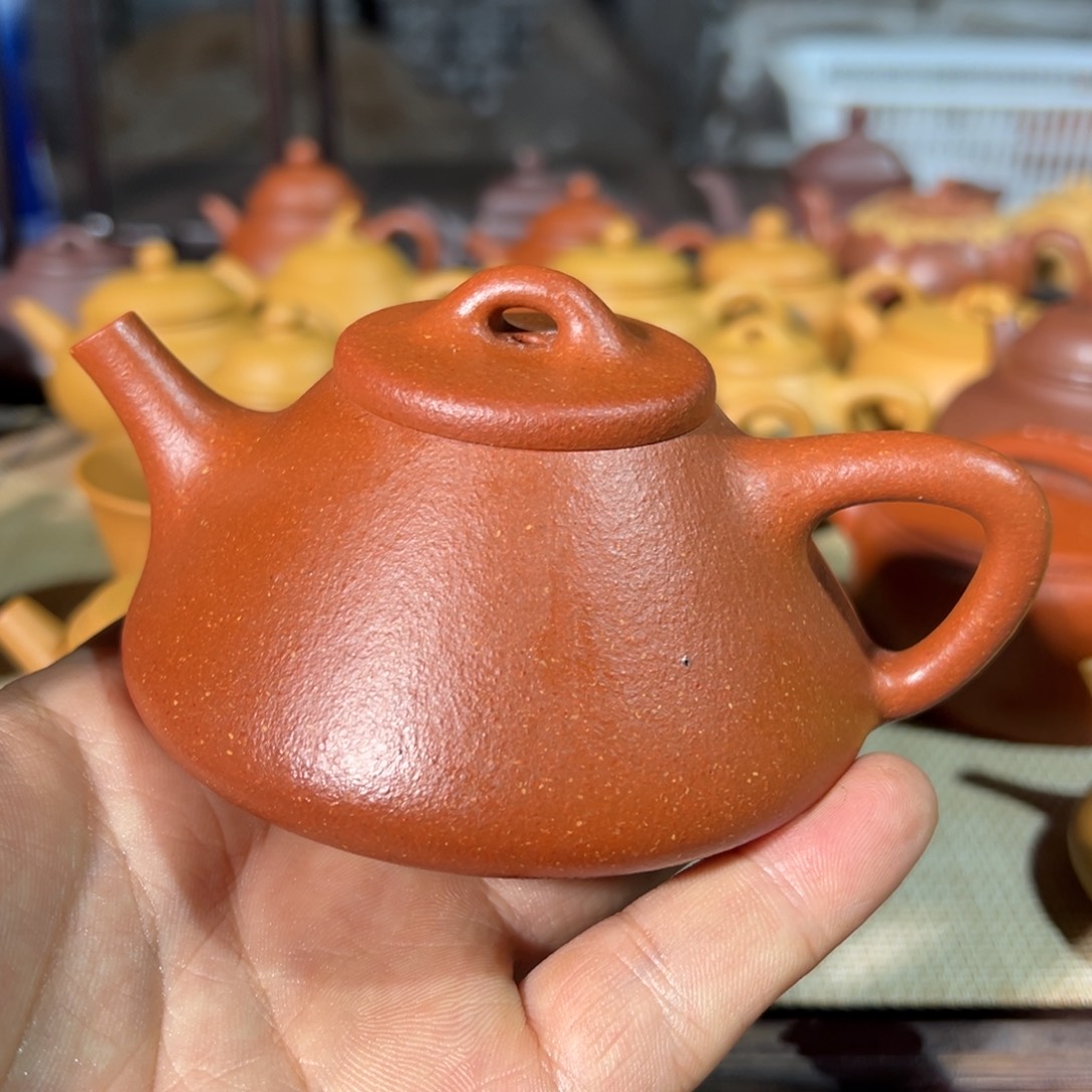 傲***婷茶壶紫砂手工制作