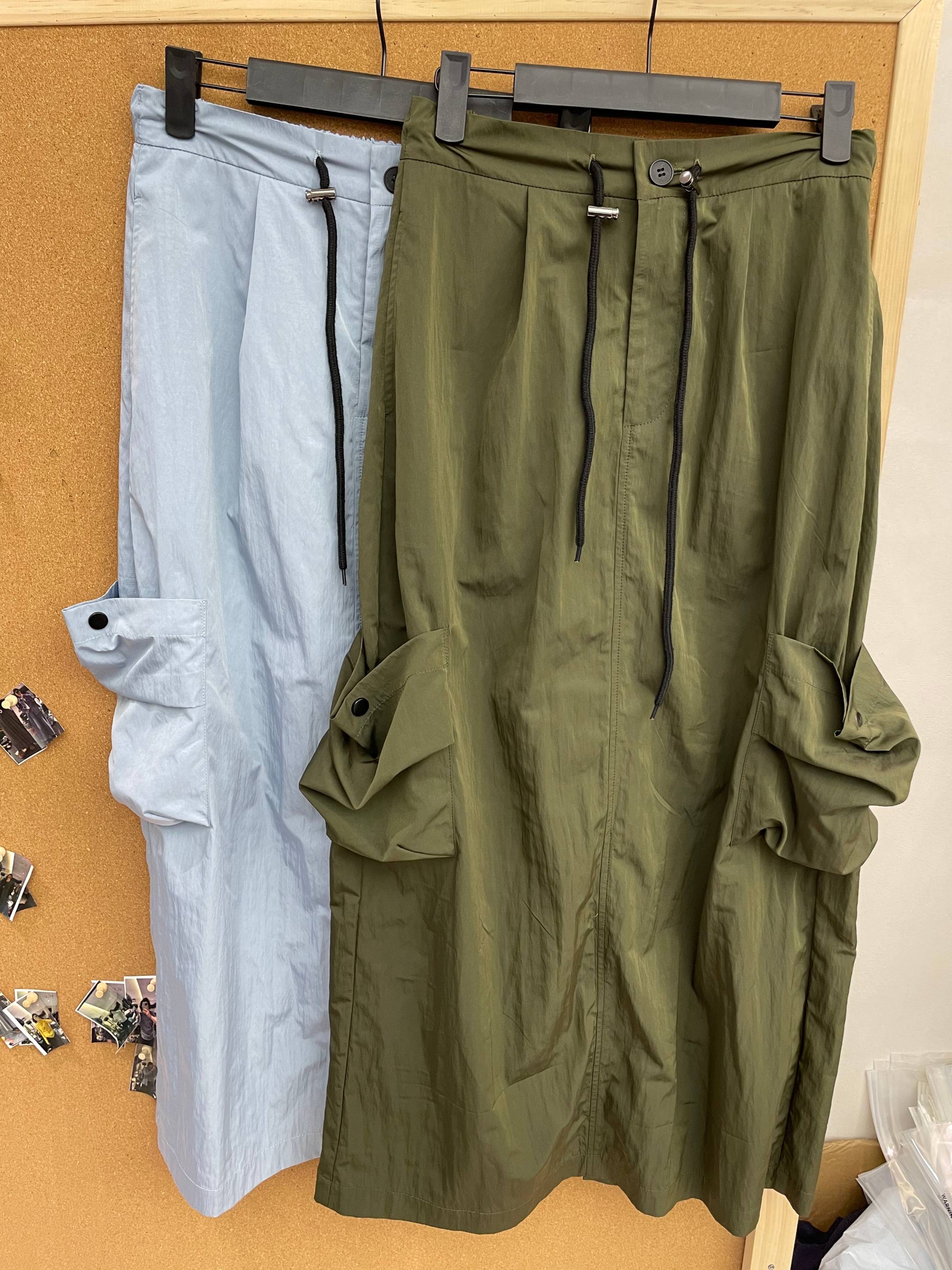 吴童童现货【60887】宽松纯色半身裙女过膝百搭显瘦薄款A字裙60887