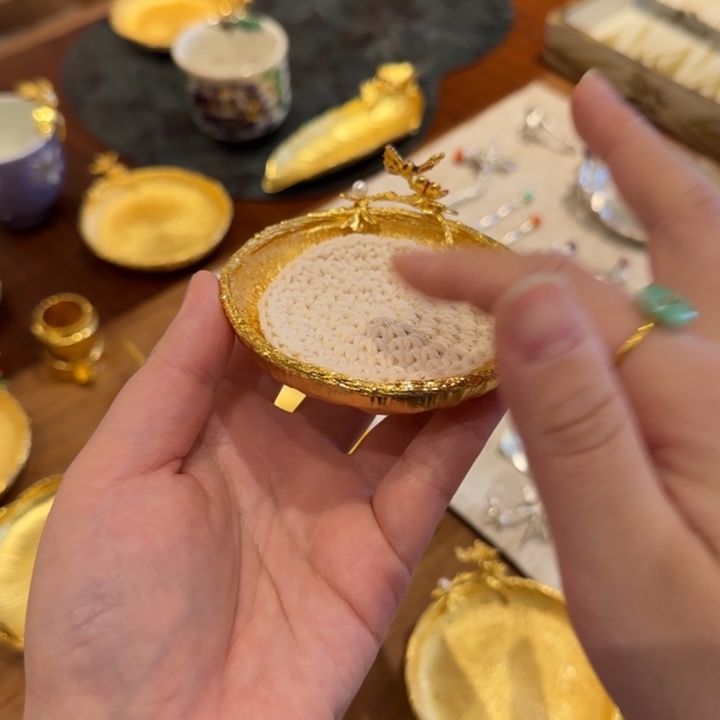 瓷片在***?哈哈哈哈哈哈哈哈