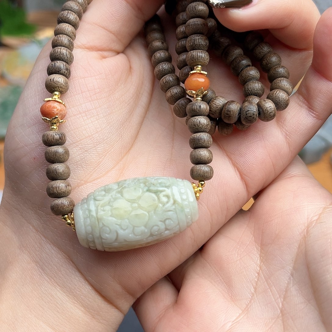 翡翠吊坠(赠链)未镶嵌吊坠19