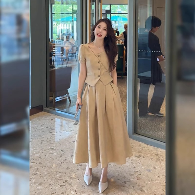 法式微胖千金气质收腰短袖上衣半身裙两件套女夏季高级感时尚套装