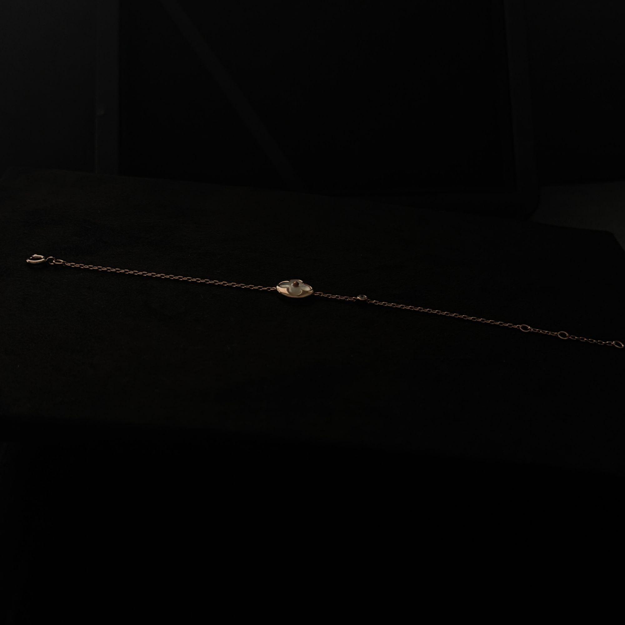 合金手链 轻奢时尚百搭气质高级园瓣手链 sl0020