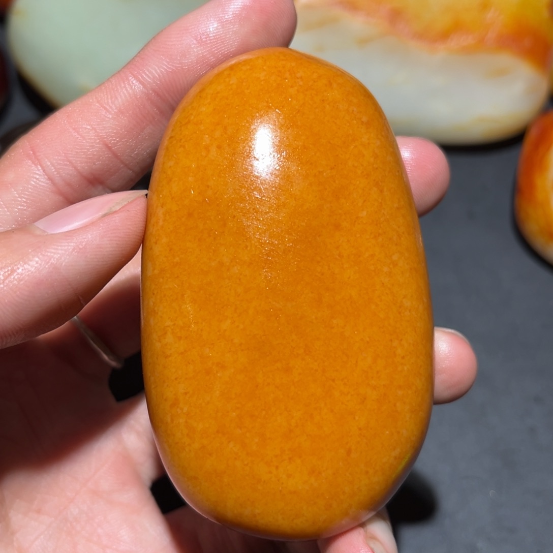 和田玉未镶嵌珠宝奇石