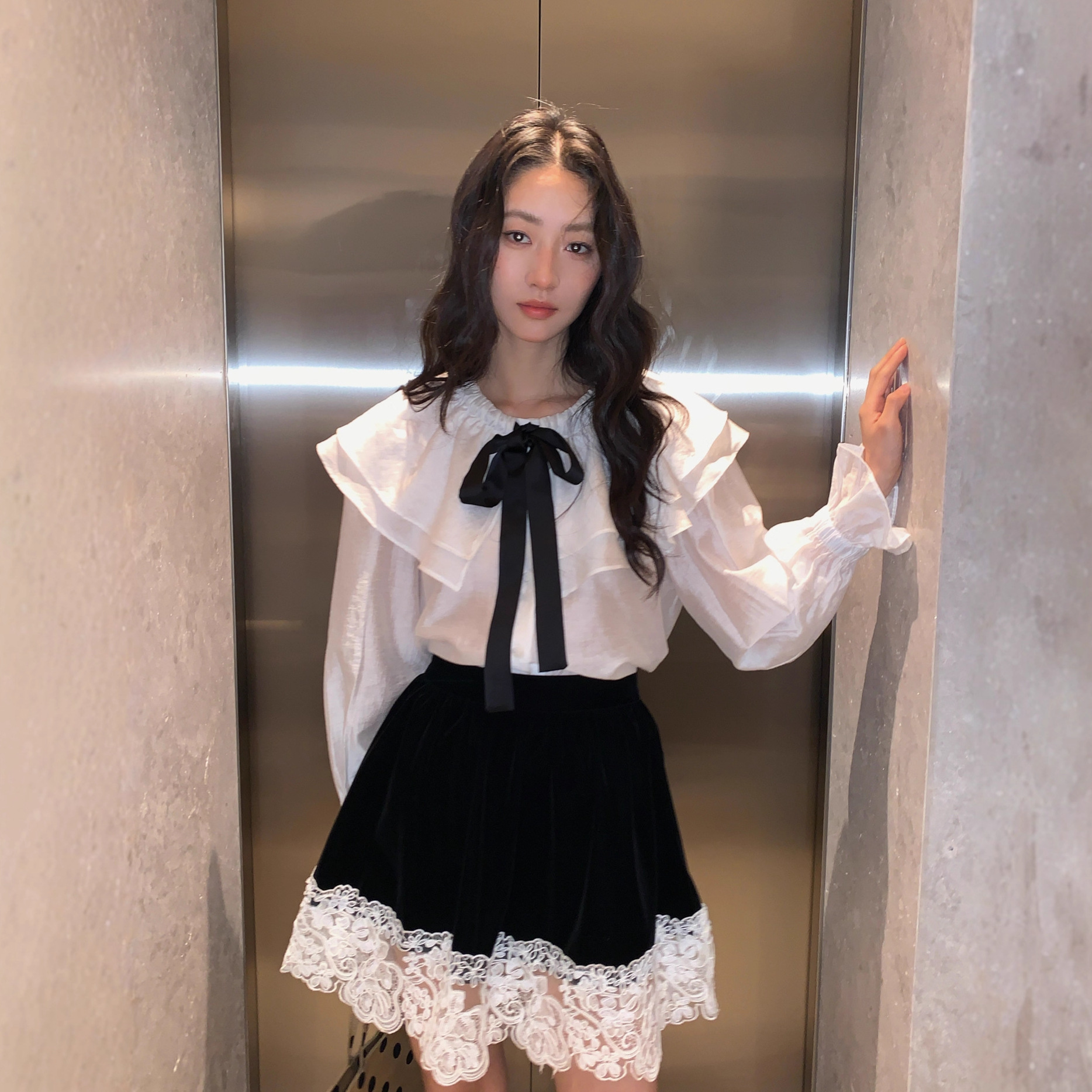 十三行25秋学院气质减龄天丝蝴蝶系带荷叶领衬衫女F6876