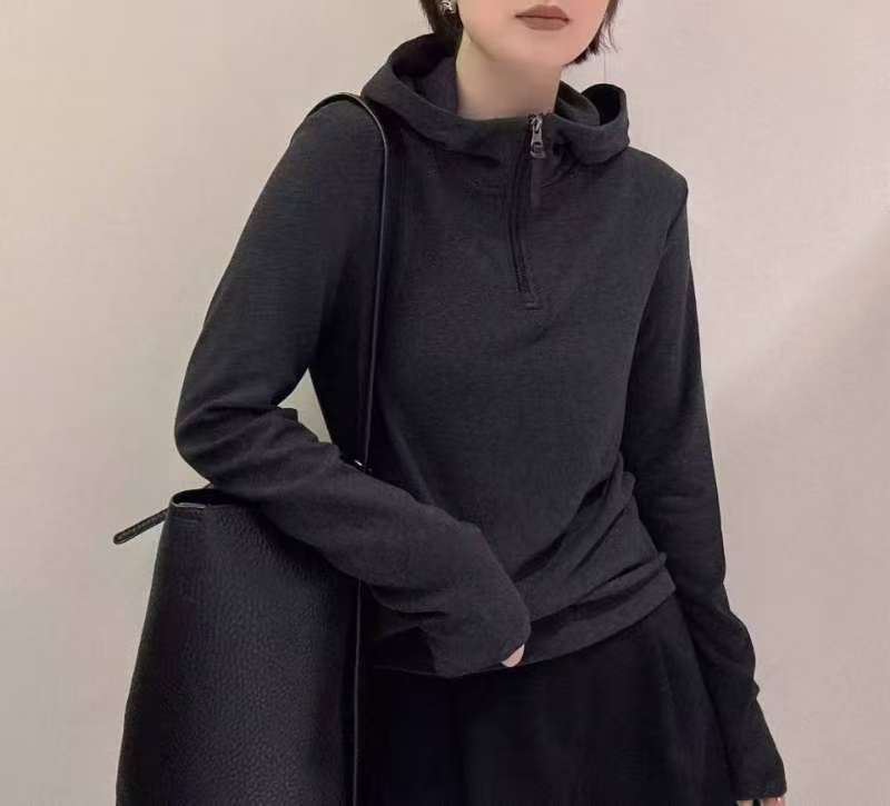 双绒连帽修身打底衫～110斤～145斤左右