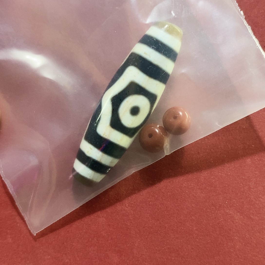 刘***生玛瑙/玉髓未镶嵌颈饰行运臻品顶料三眼