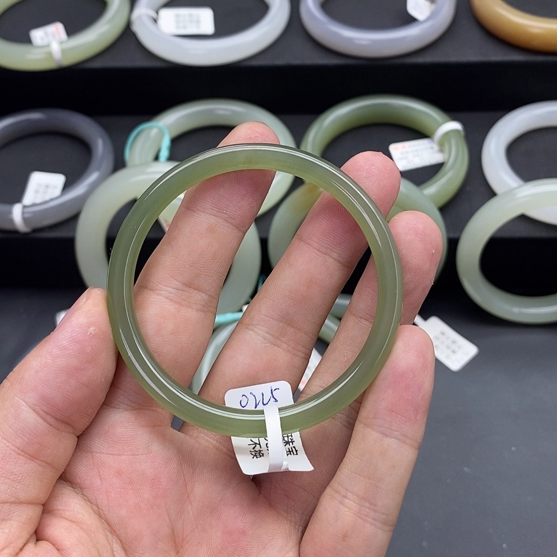 和田玉手镯未镶嵌5253