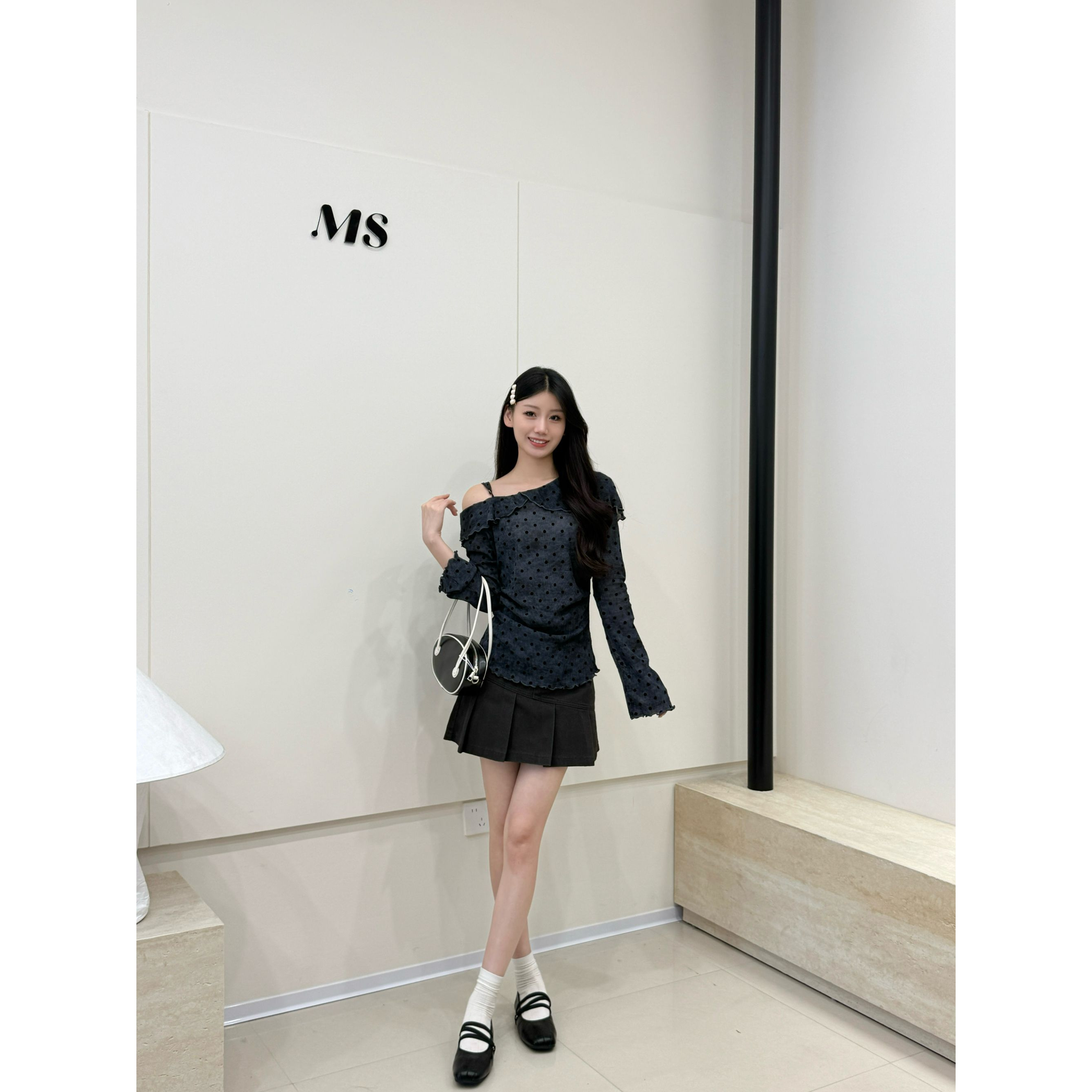 韩系单漏肩小女人设计修身款洋气长袖T恤2025秋新款