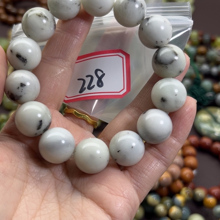 蛇纹石玉未镶嵌手链