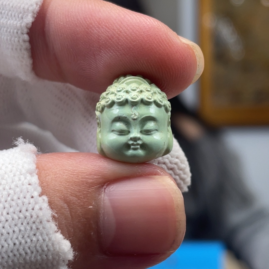 绿松石未镶嵌挂件