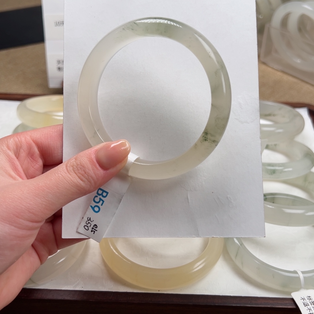 石英质玉（金丝玉）未镶嵌手镯12