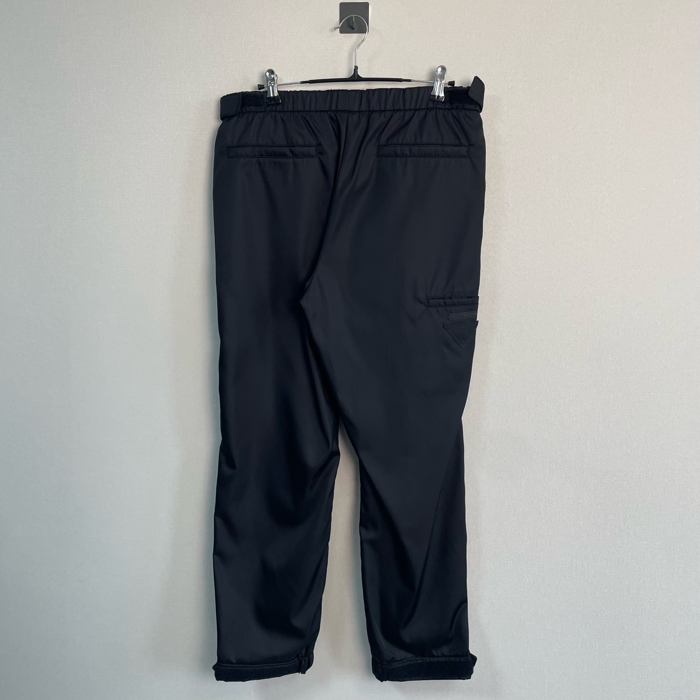 未使用 Prada/普拉达 经典尼龙三角标长裤/46码/全新带吊/价7900