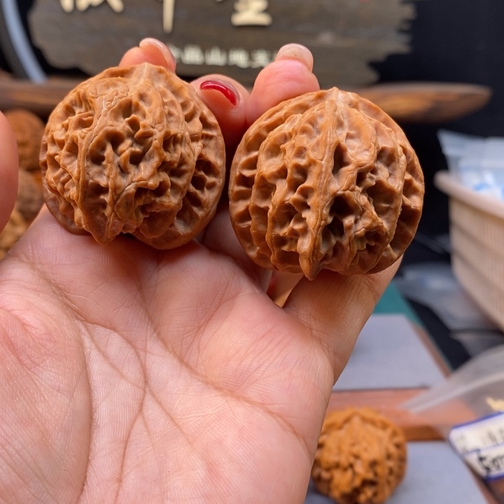 文玩核桃把件树***熊40苹果园