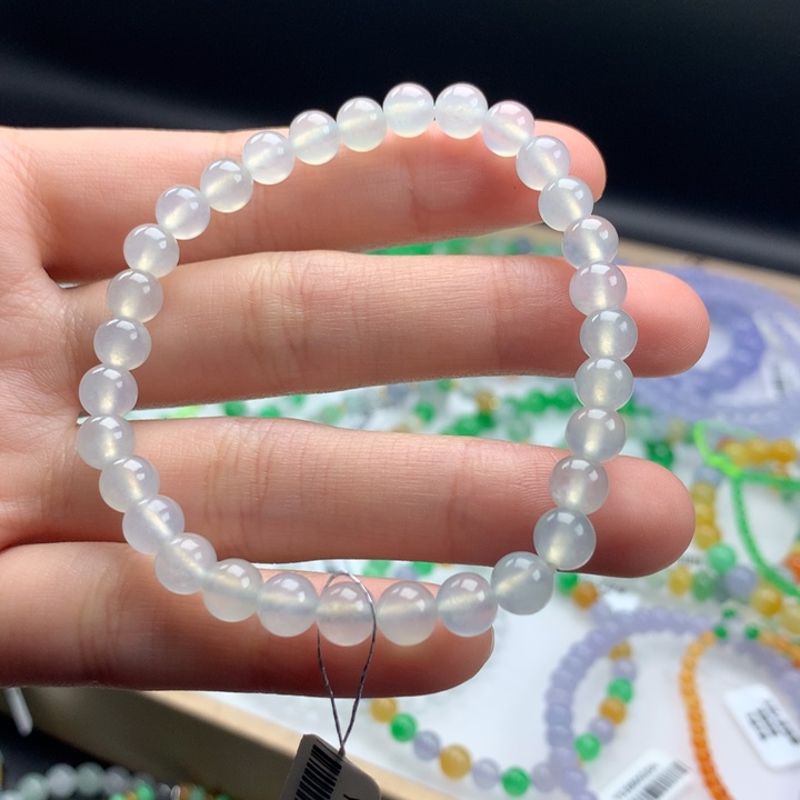 翡翠未镶嵌手镯卡