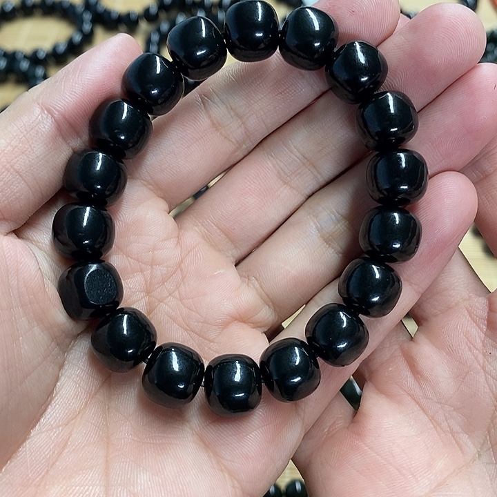 素***花和田玉未镶嵌手链