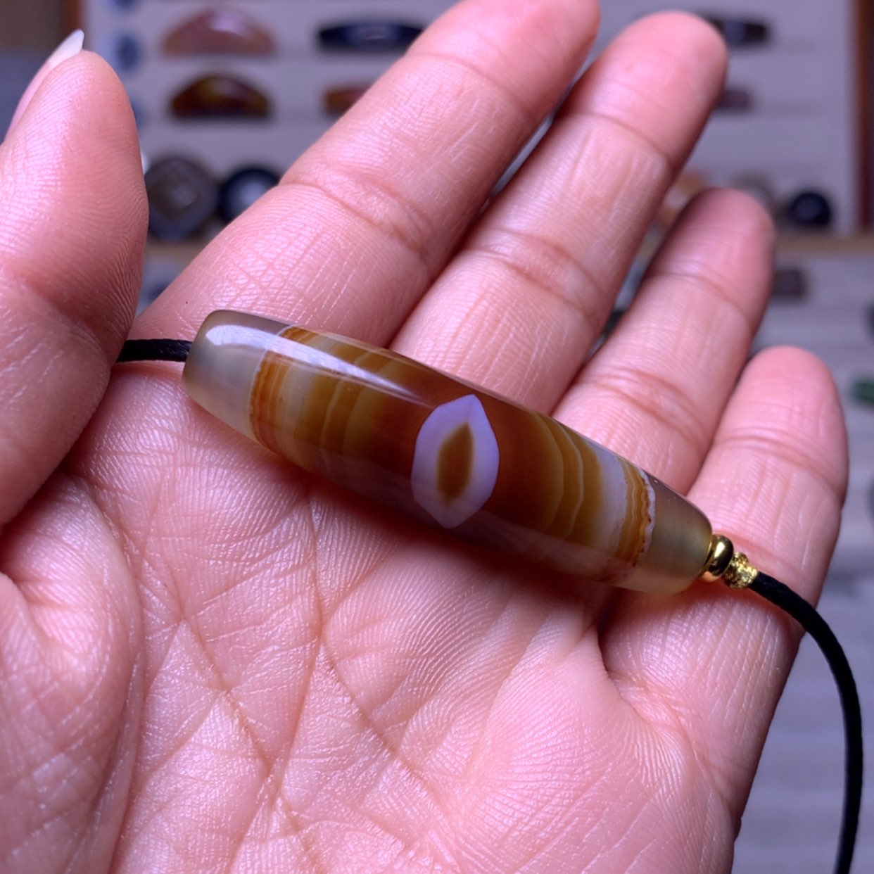 【闪购商品】玛瑙/玉髓珠宝奇石未镶嵌梨****e