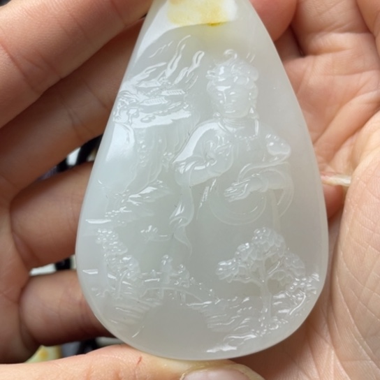 和田玉未镶嵌颈饰