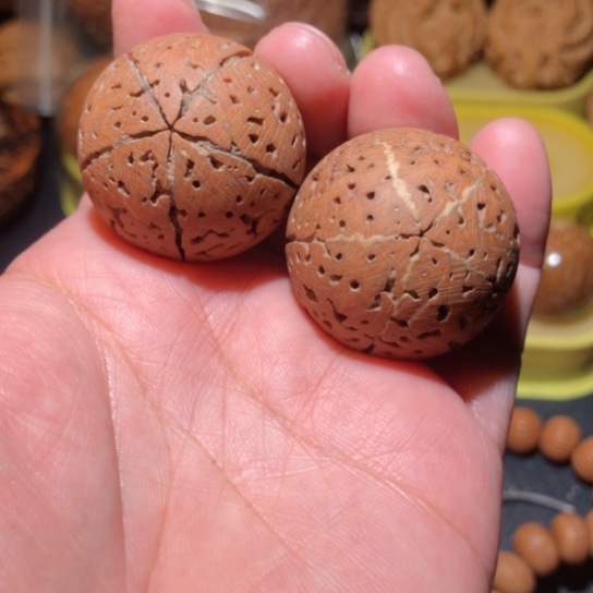 文玩核桃把件五瓣打磨手球