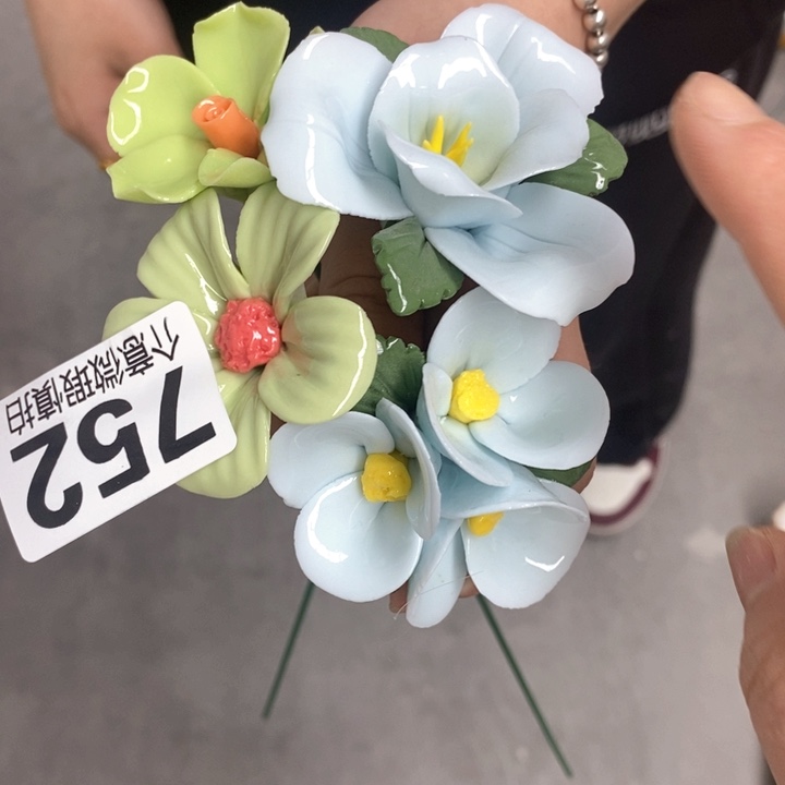 摆件陶瓷材料研究