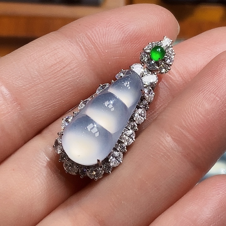 吊坠(不含链)18K金镶嵌翡翠