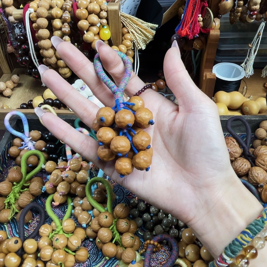 文玩核桃吊坠沙糖桔葡萄串