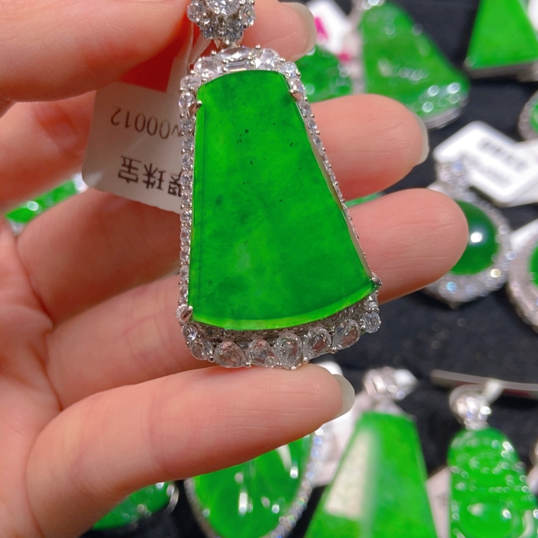 翡翠吊坠(不含链)银S925镶嵌