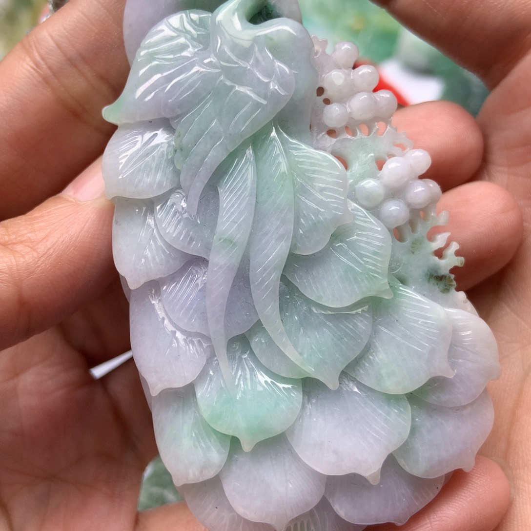 翡翠颈饰未镶嵌天然翡翠