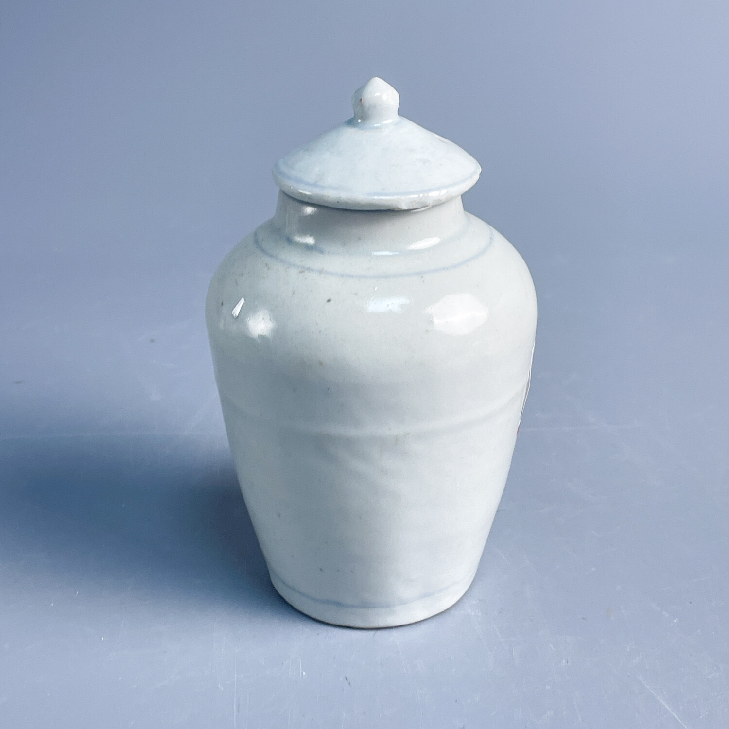 清顺治 带盖白釉罐-M25LI007898