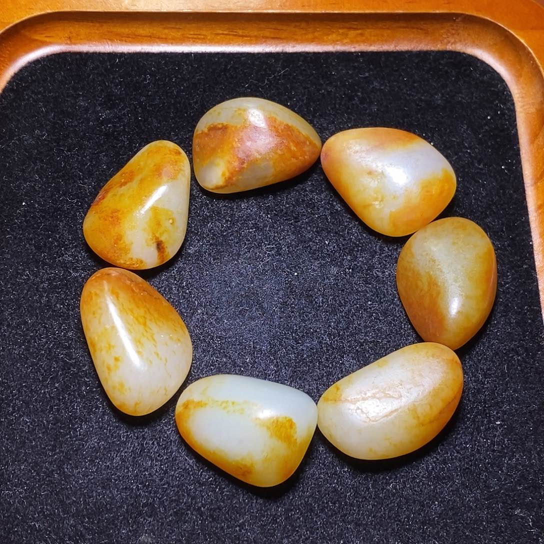 和田玉未镶嵌手链