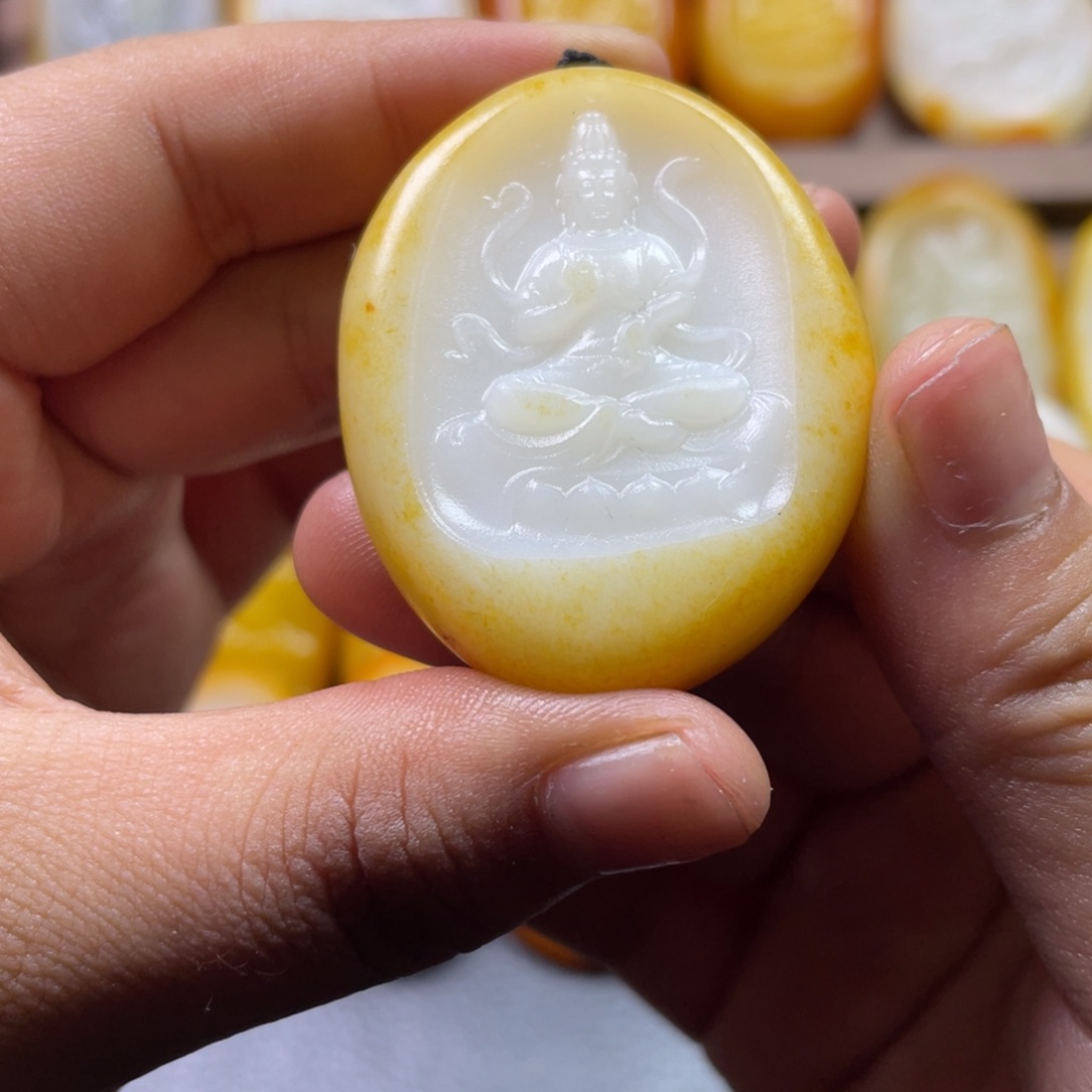 颈饰未镶嵌和田玉