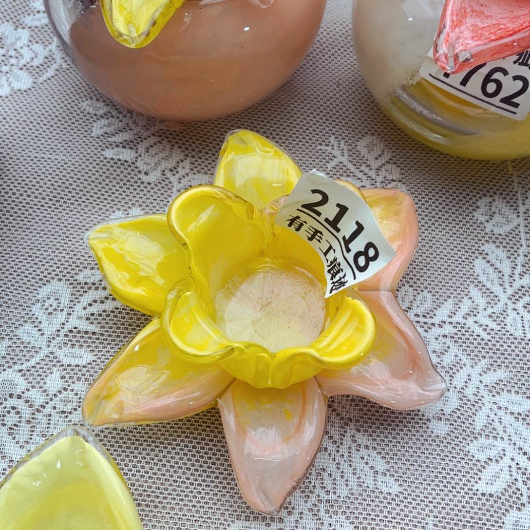 琉璃2118 花瓶摆件有小黑点