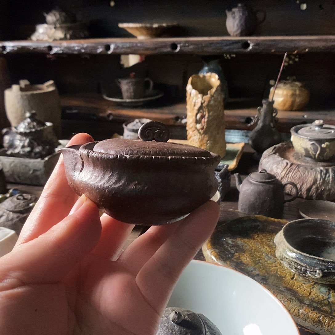手工制作柴烧茶具