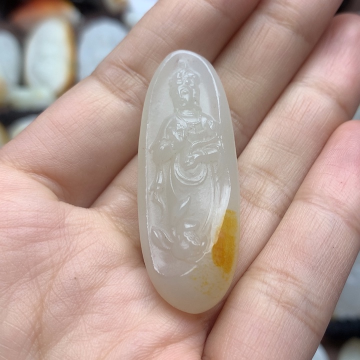 和田玉未镶嵌颈饰