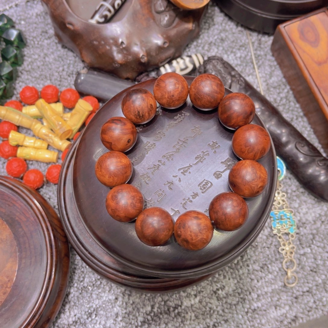 木用**着梨檀紫韵之京作