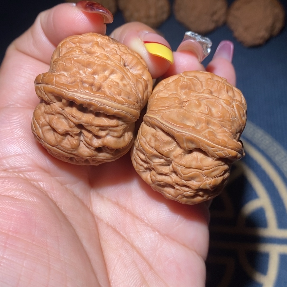 文玩核桃吊坠40尺全品平谷元宝