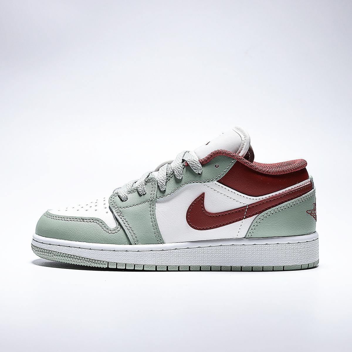 耐克女鞋AIR JORDAN 1 (GS)耐磨轻便运动休闲鞋553560-133