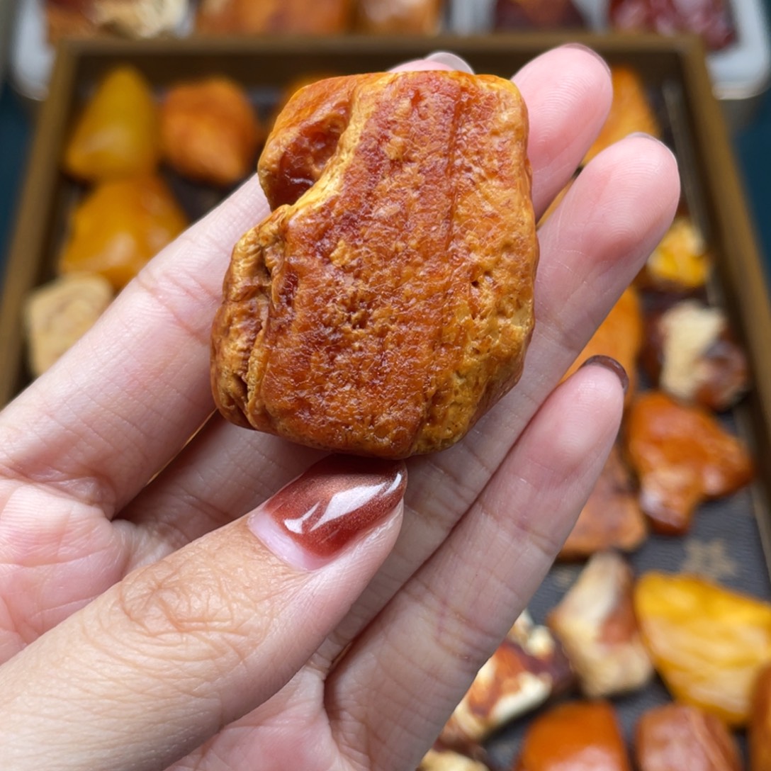 琥珀未镶嵌珠宝奇石