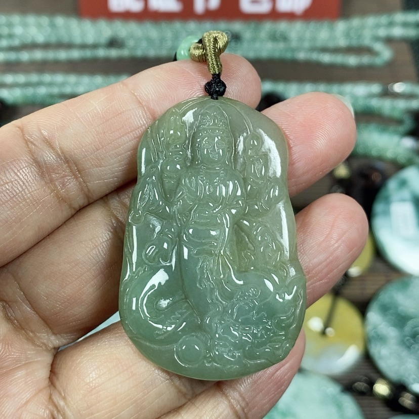 【闪购商品】翡翠颈饰未镶嵌玉吊坠翡翠玉随性御龙千手观音