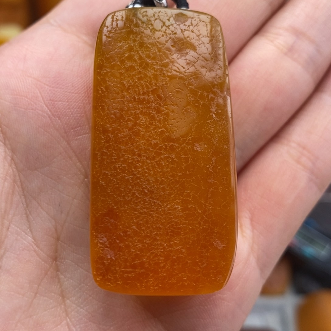 琥珀吊坠(赠链)未镶嵌