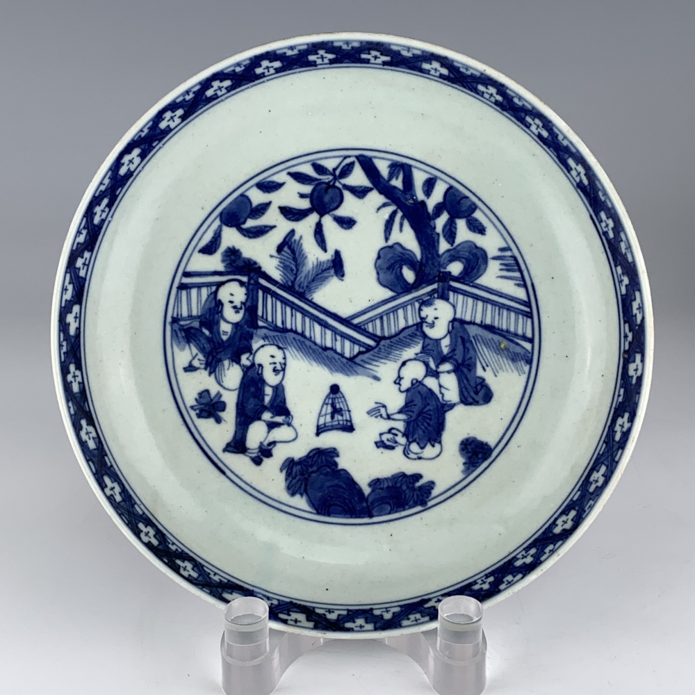 lot 30317 明晚期 青花婴戏图赏盘