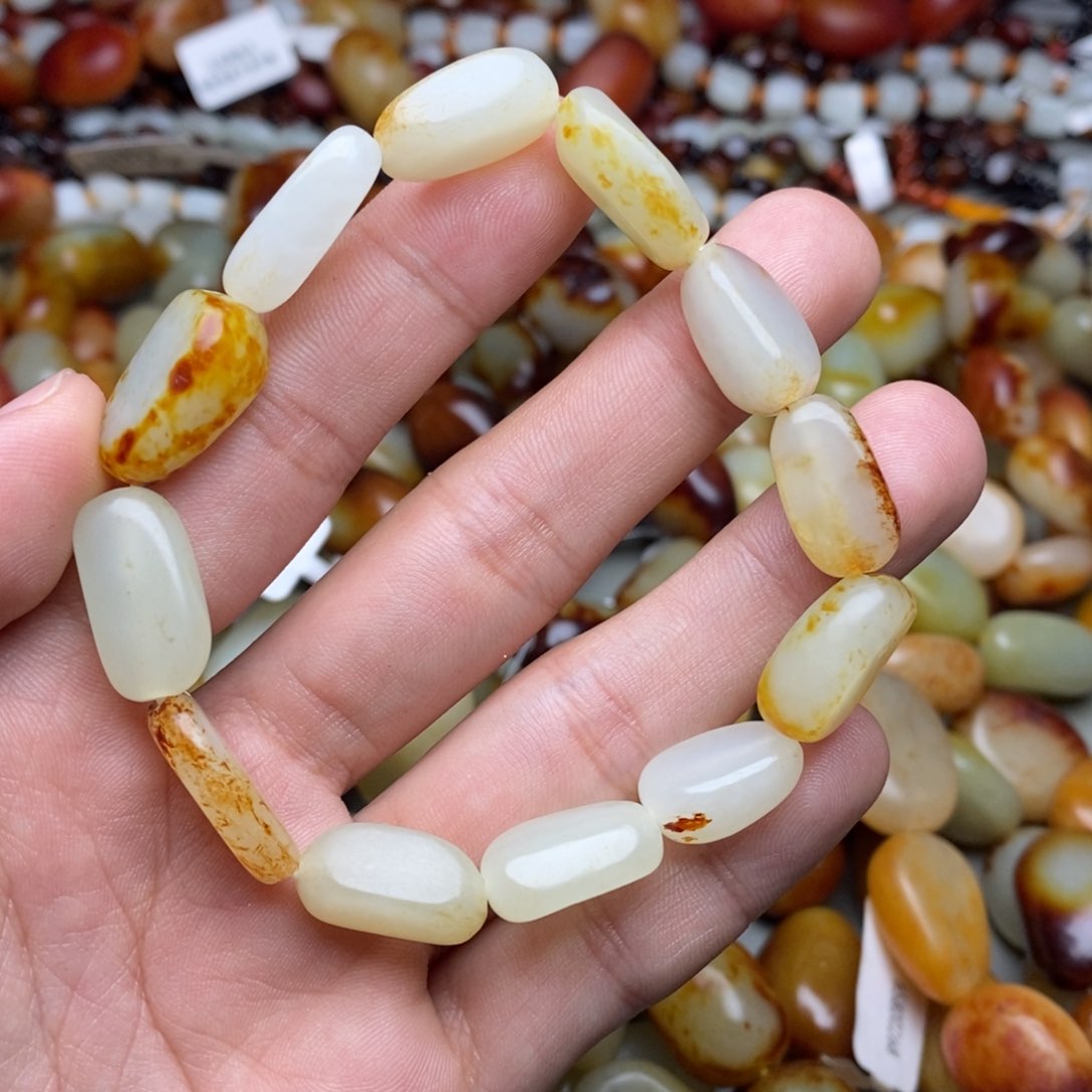 未镶嵌和田玉手链